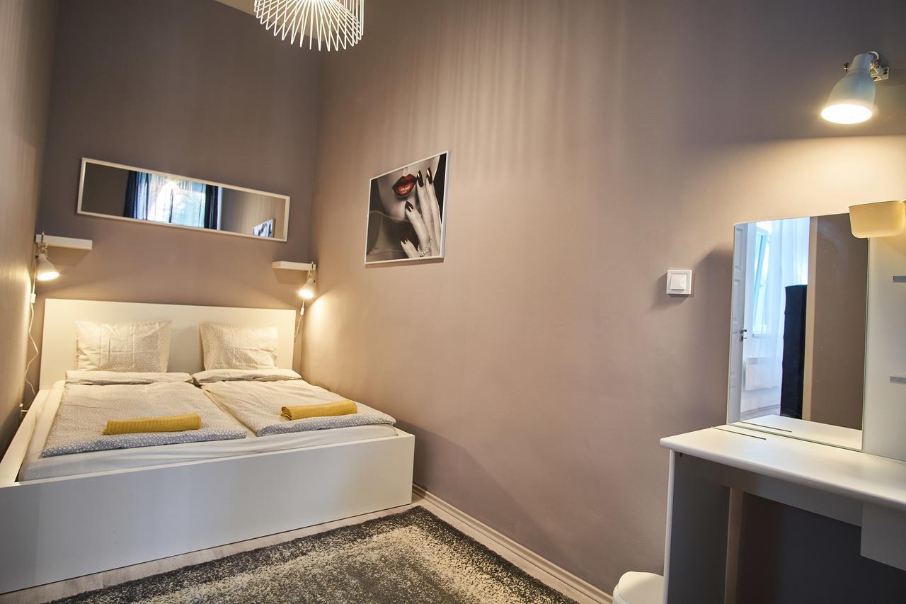 Design Apartment In The City Center With Ac Budapest Bagian luar foto