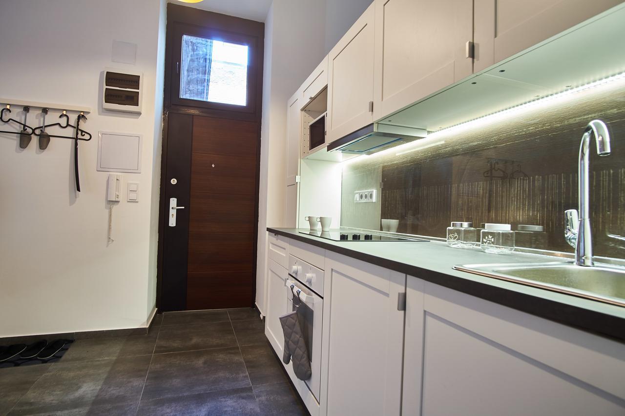 Design Apartment In The City Center With Ac Budapest Bagian luar foto